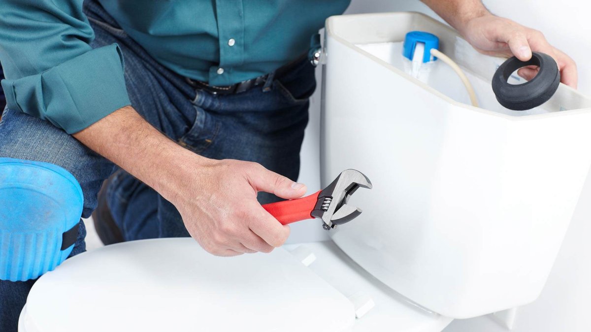 Выезд мастера по ремонту унитаза